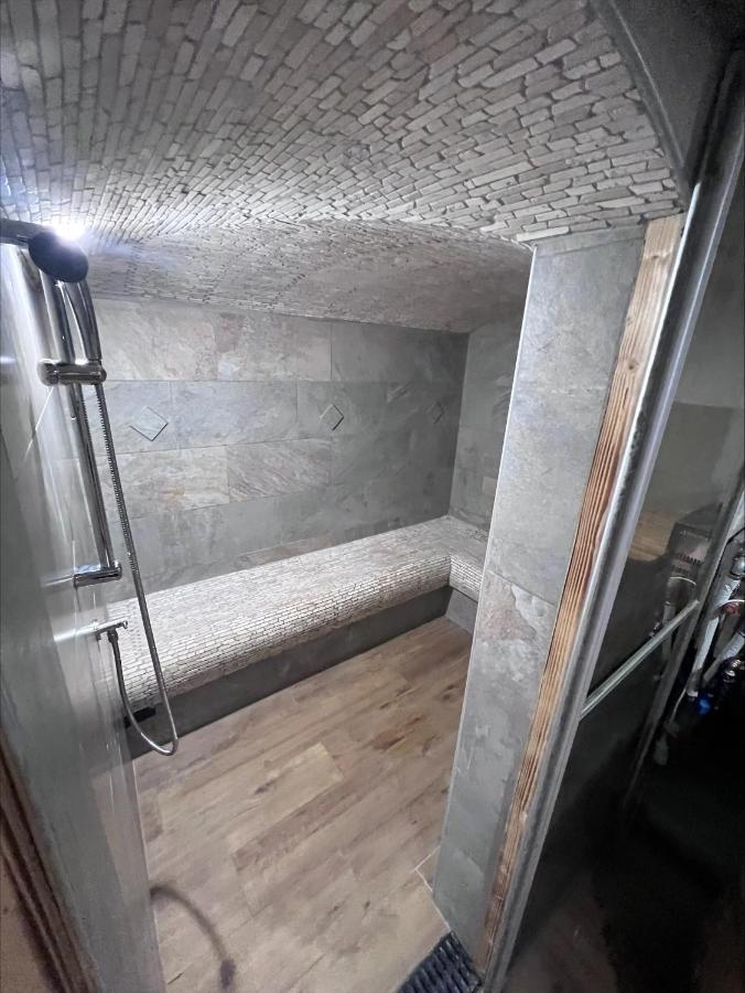 Domacija Paternoster Hotel Litija Luaran gambar